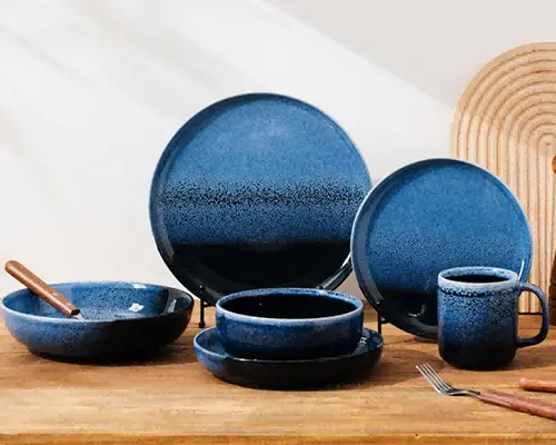 이 작은 공간에서는 시간의 부드러움이 흐려집니다.